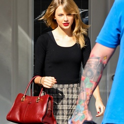 01-03 - Leaving a dance class in Los Angeles - California